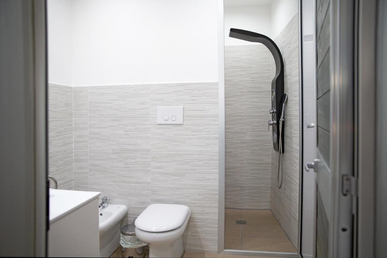 Li Cumpari salentini Apartment Lecce Exterior foto