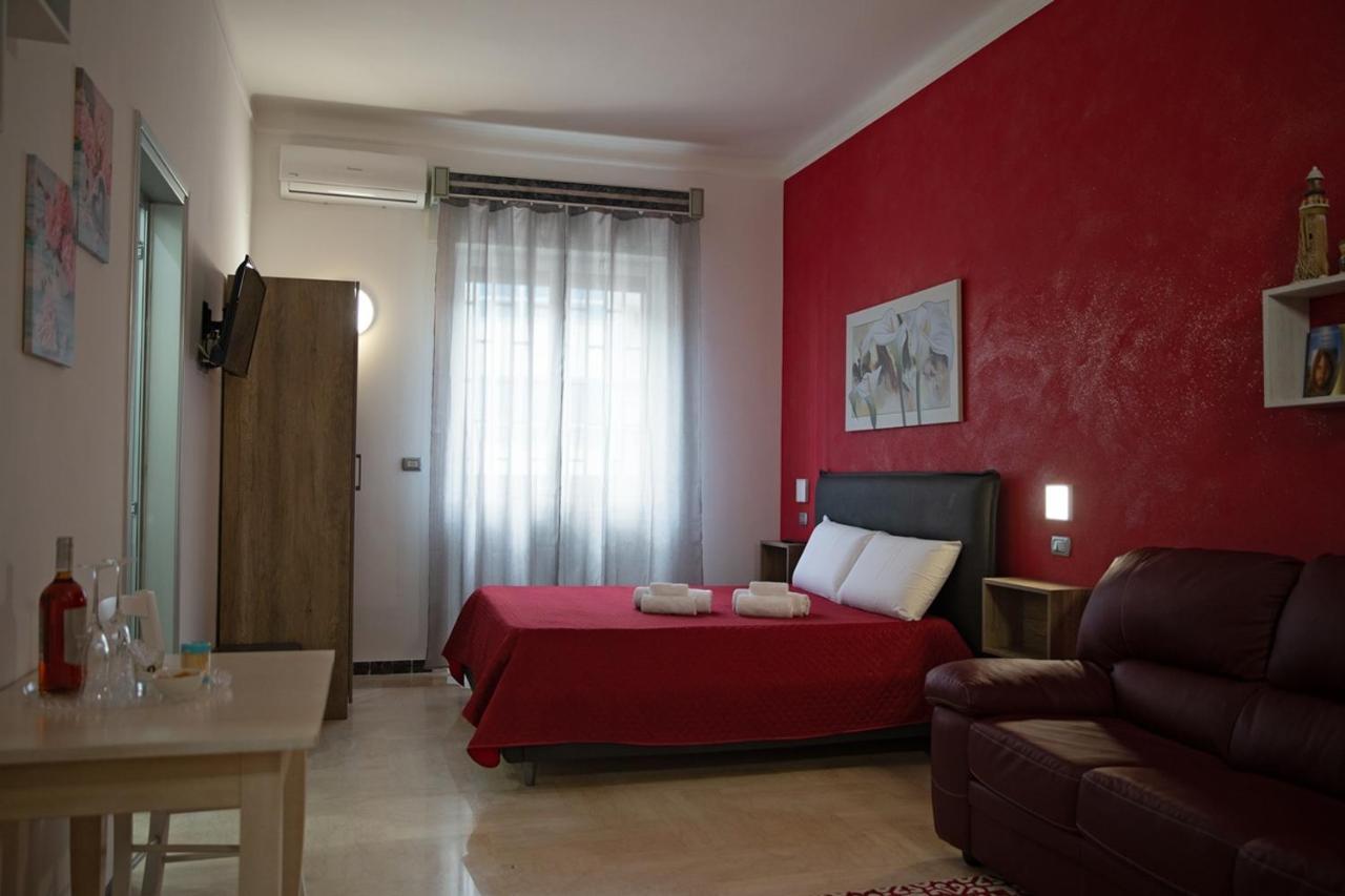 Li Cumpari salentini Apartment Lecce Exterior foto